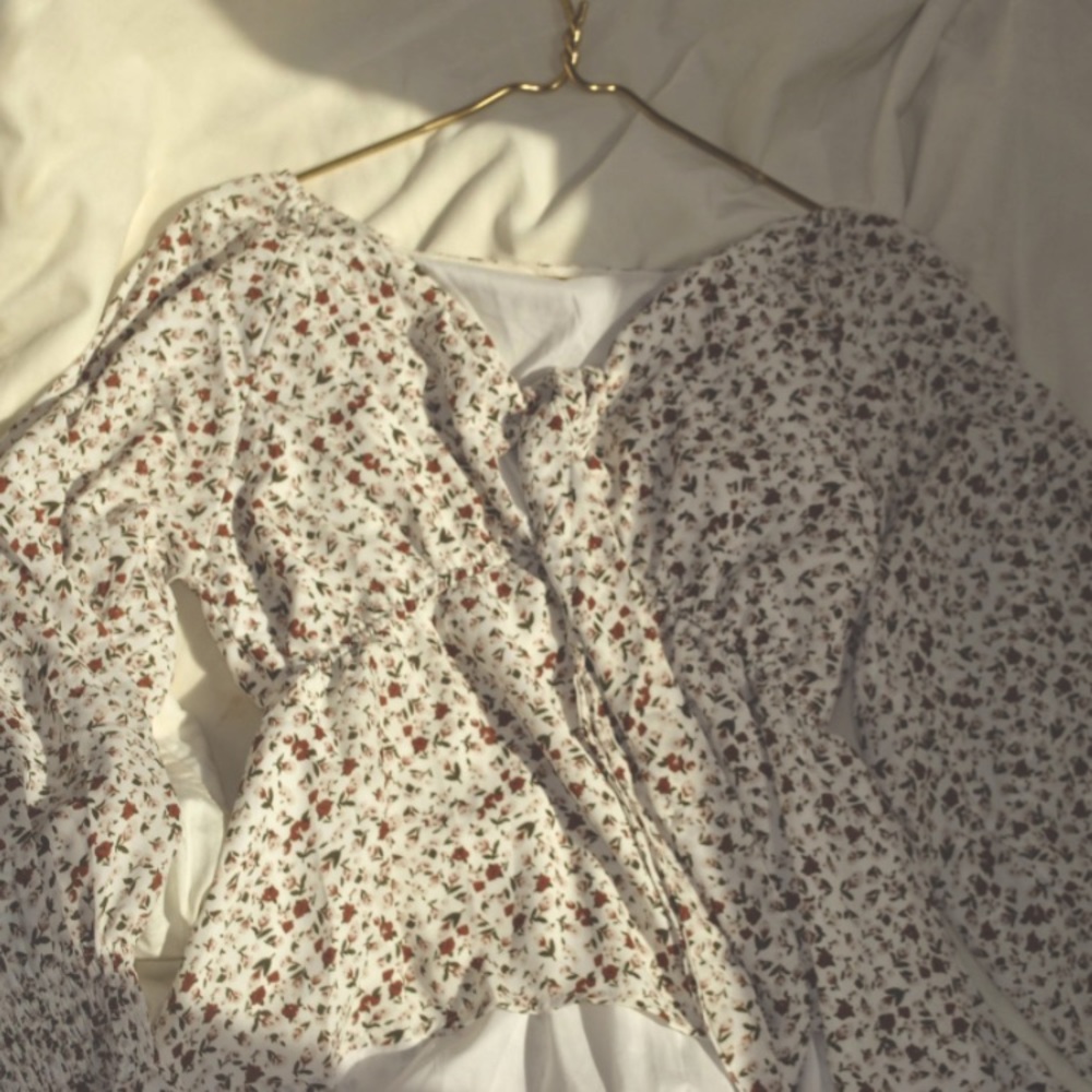 Fall Lantern Sleeve Top